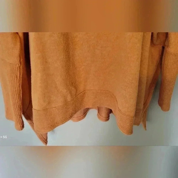 NWT SIZE XLG WHATNOT BOUTIQUE Oversized Peach High Low Cowl Neck Poncho Sweater - Picture 5 of 7